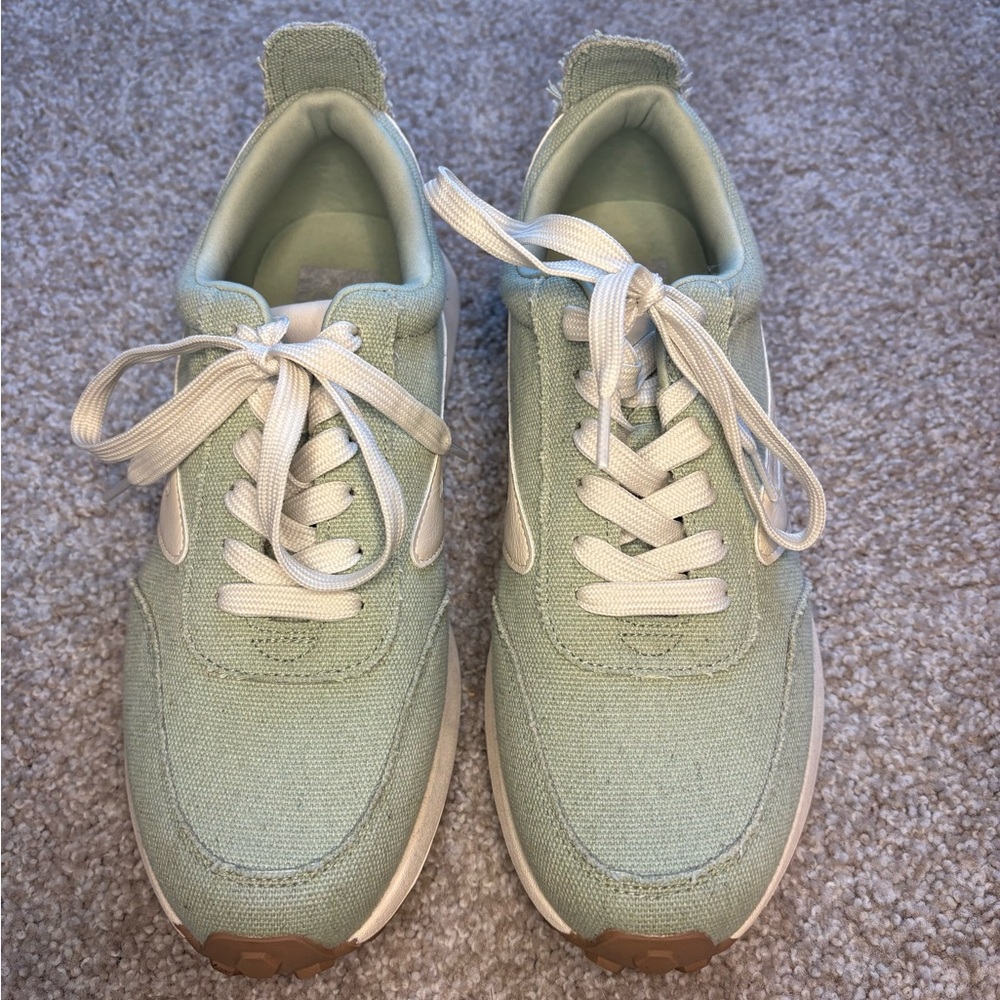 Dolce Vita DV Braiden Sage Green Avacado Womens Lifestyle Sneakers size 10